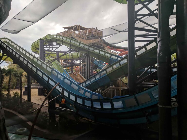 Universal Volcano Bay 4 3